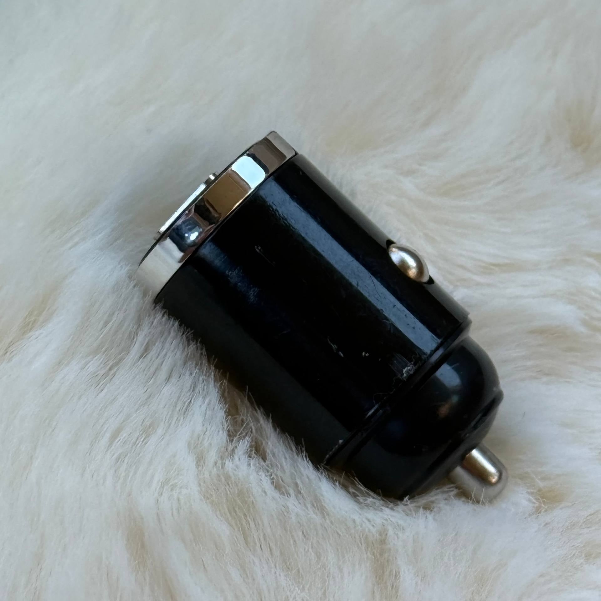 200W Mini Car Charger – USB &amp; Type-C Fast Charge